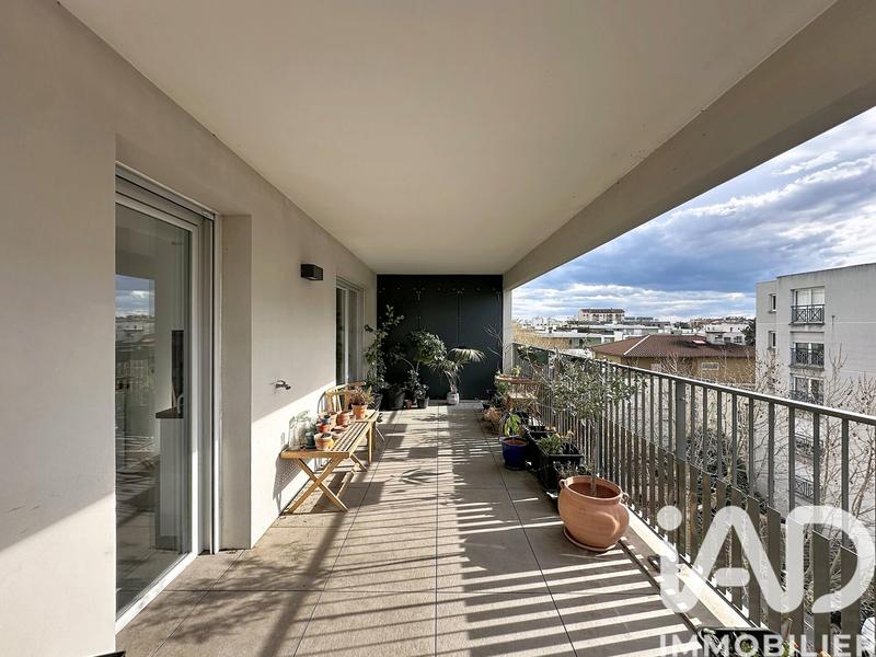 Appartement - 81 m² - 4 pièces