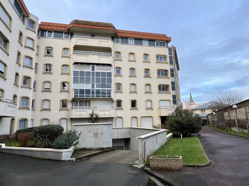 Appartement ancien - 63 m² - 3 pièces