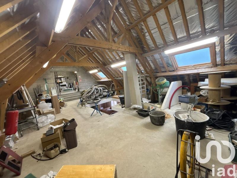 Maison - 182 m² - 3 pièces