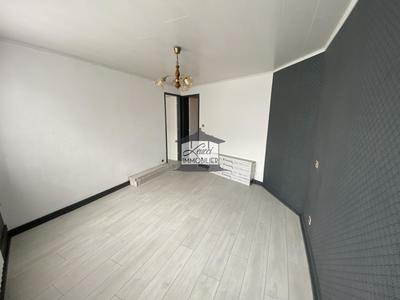 Maison - 97 m² - 4 pièces