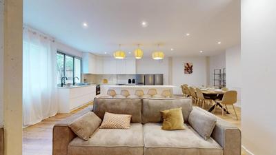 Maison bordelaise - 241 m² - 11 pièces