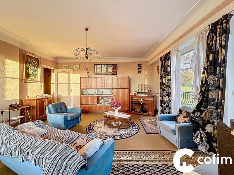 Maison - 98 m² - 5 pièces