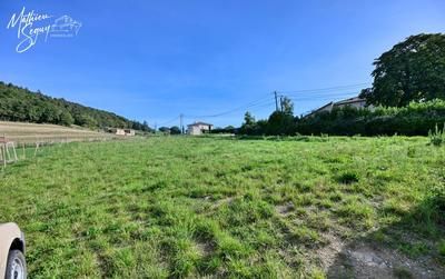 Terrain constructible - 735 m²