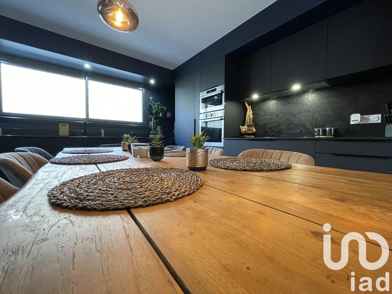 Maison - 170 m² - 6 pièces