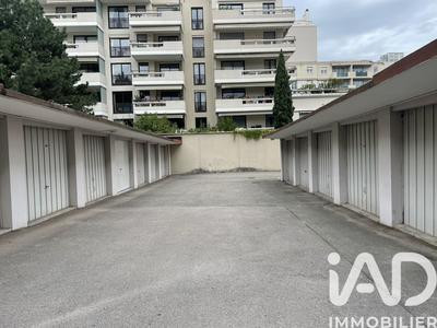 Parking - 14 m²