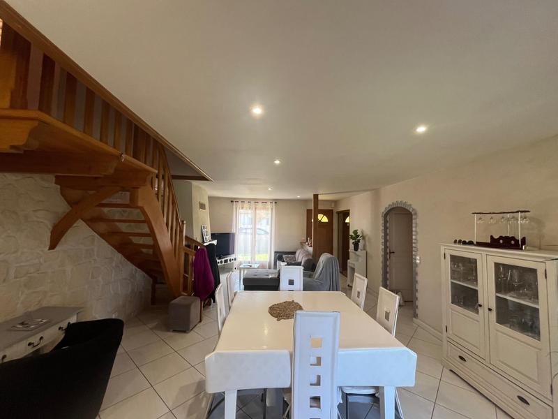 Maison - 105 m² - 4 pièces