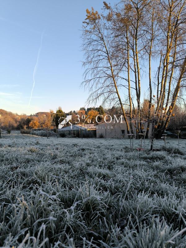 Terrain constructible - 1 400 m²