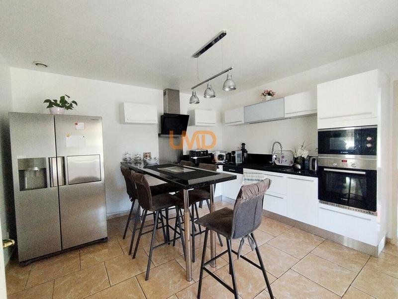 Maison - 140 m² - 5 pièces