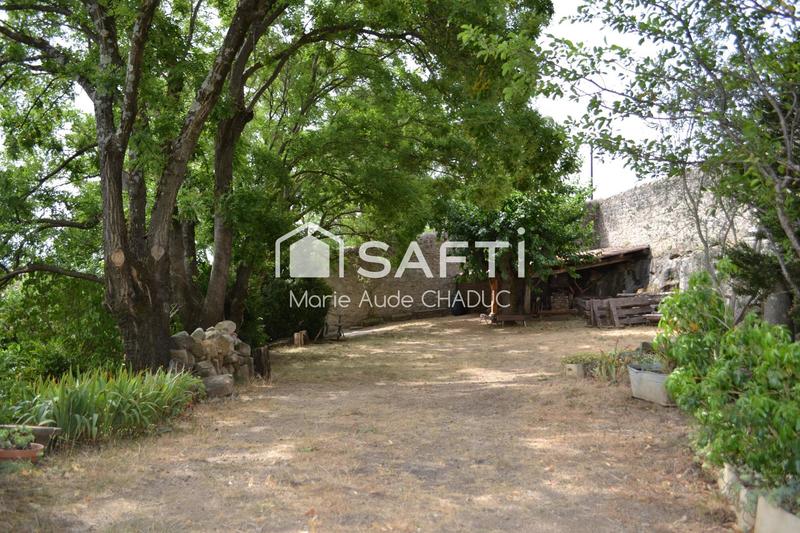 Château - 800 m² - 15 pièces