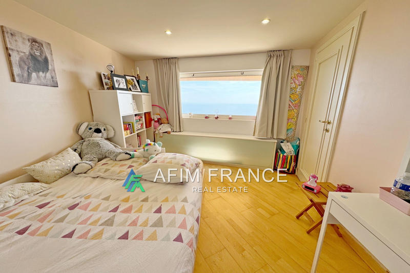 Appartement - 167 m² - 5 pièces