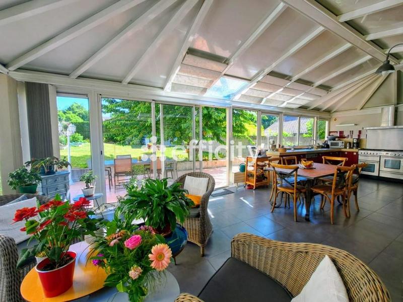 Maison - 127 m² - 6 pièces