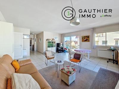 Appartement - 100 m² - 3 pièces