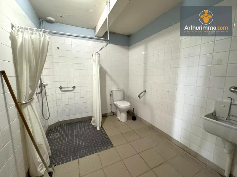 Maison - 265 m² - 12 pièces