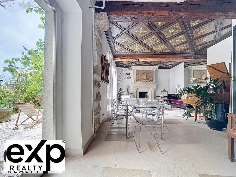 Maison - 195 m² - 6 pièces