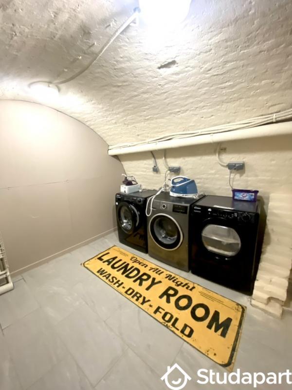 Chambre - 14 m² - 1 pièce