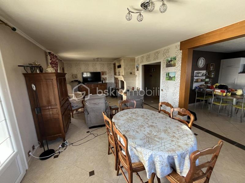 Maison - 180 m² - 11 pièces