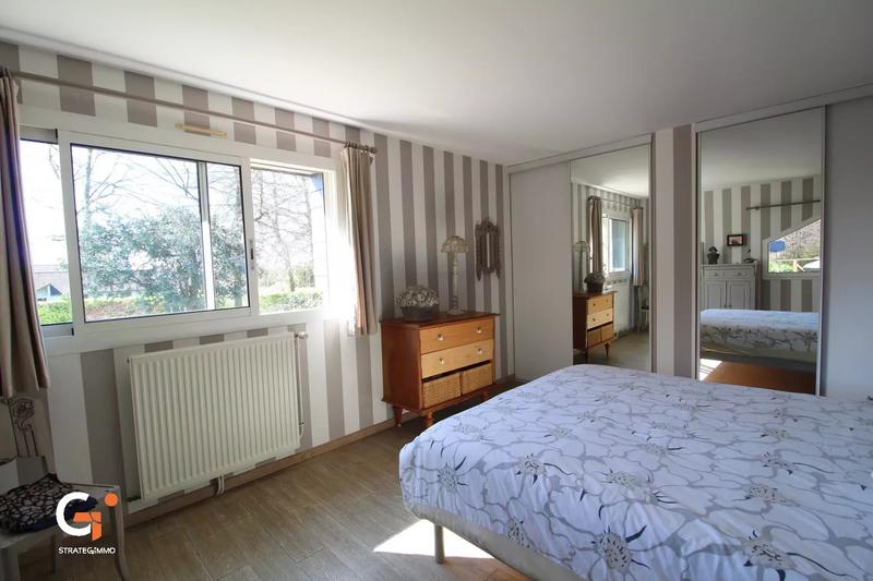 Maison - 174 m² - 7 pièces