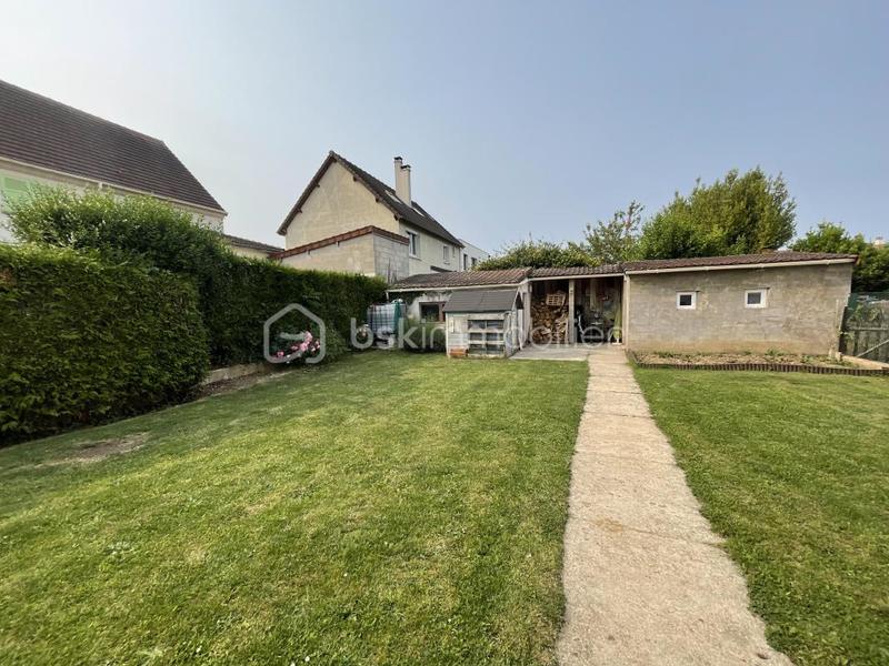 Maison - 128 m² - 8 pièces