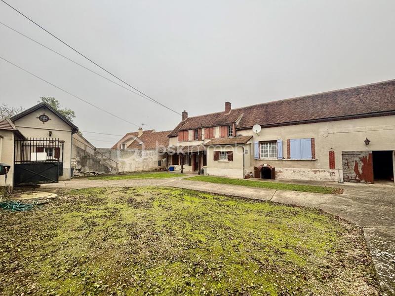 Corps de ferme - 140 m² - 6 pièces
