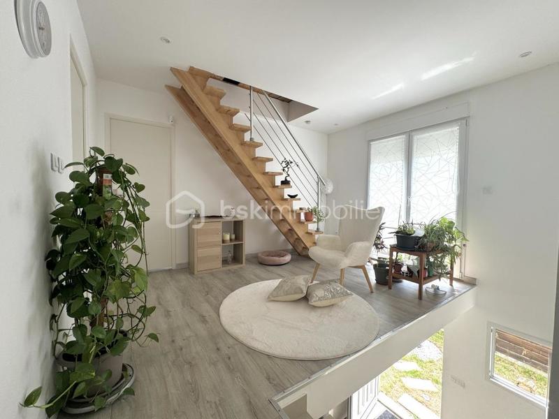 Maison - 140 m² - 6 pièces