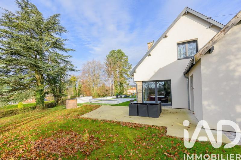 Maison - 163 m² - 5 pièces