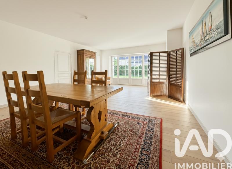 Maison - 235 m² - 7 pièces