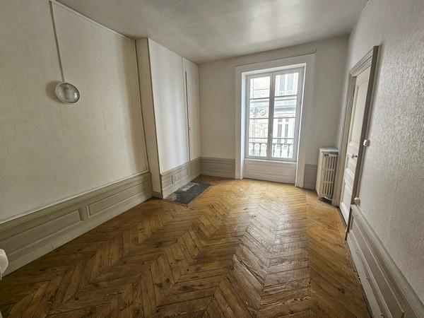 Appartement - 133 m² - 5 pièces