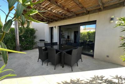 Maison - 93 m² - 4 pièces