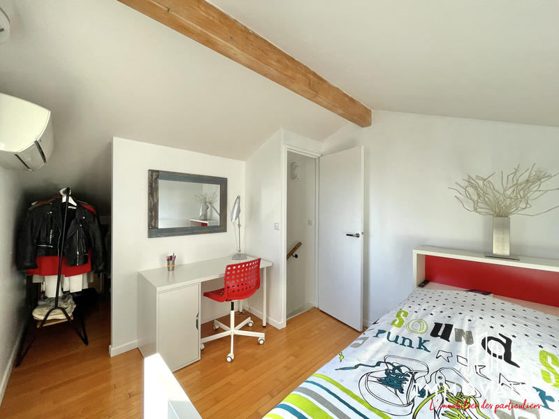 Villa - 200 m² - 8 pièces