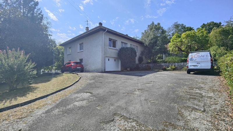 Maison - 161 m² - 6 pièces