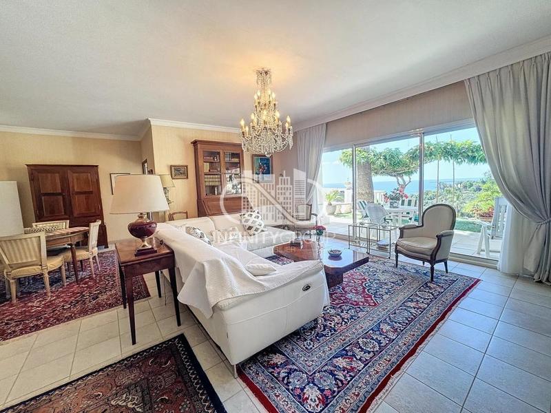 Villa - 213 m² - 7 pièces