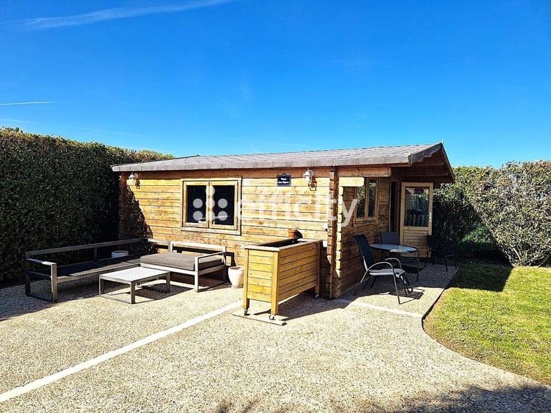 Maison - 222 m² - 10 pièces