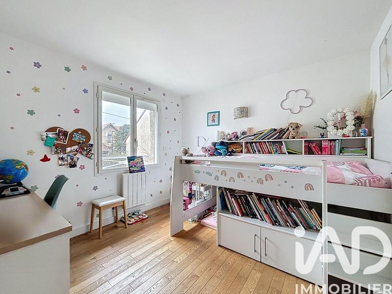 Maison - 224 m² - 9 pièces