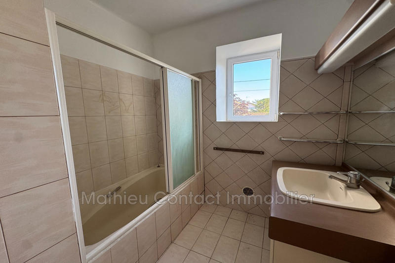 Maison - 250 m² - 10 pièces