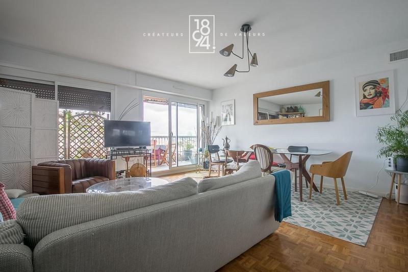 Appartement - 94 m² - 4 pièces