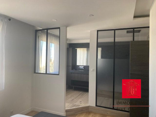 Appartement - 111 m² - 5 pièces