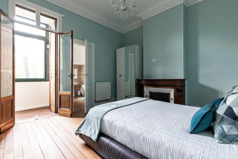 Maison contemporaine - 265 m² - 8 pièces