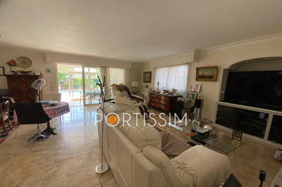 Maison - 184 m² - 5 pièces