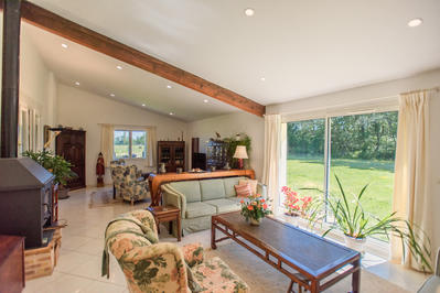 Maison - 205 m² - 6 pièces