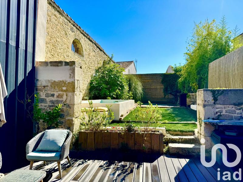 Maison de maîtres - 258 m² - 8 pièces