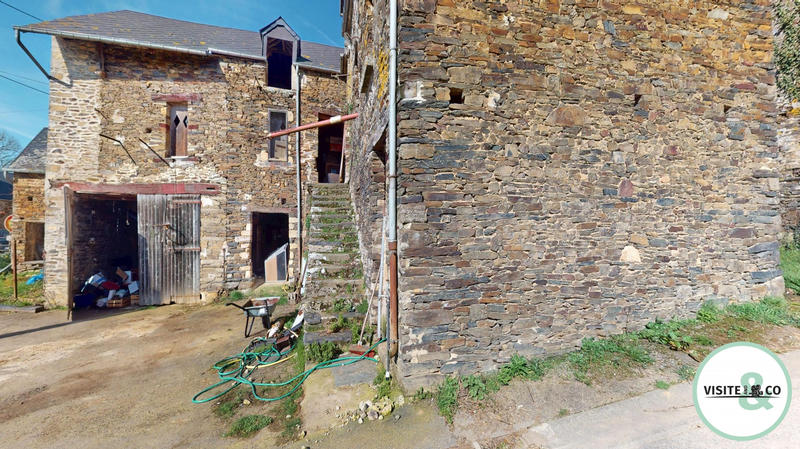 Maison ancienne - 342 m² - 3 pièces