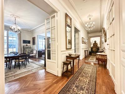 Appartement - 133 m² - 4 pièces