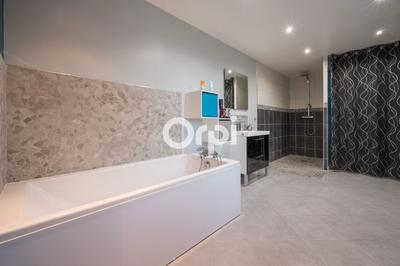 Maison - 139 m² - 5 pièces