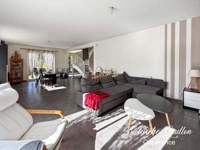 Maison - 135 m² - 6 pièces