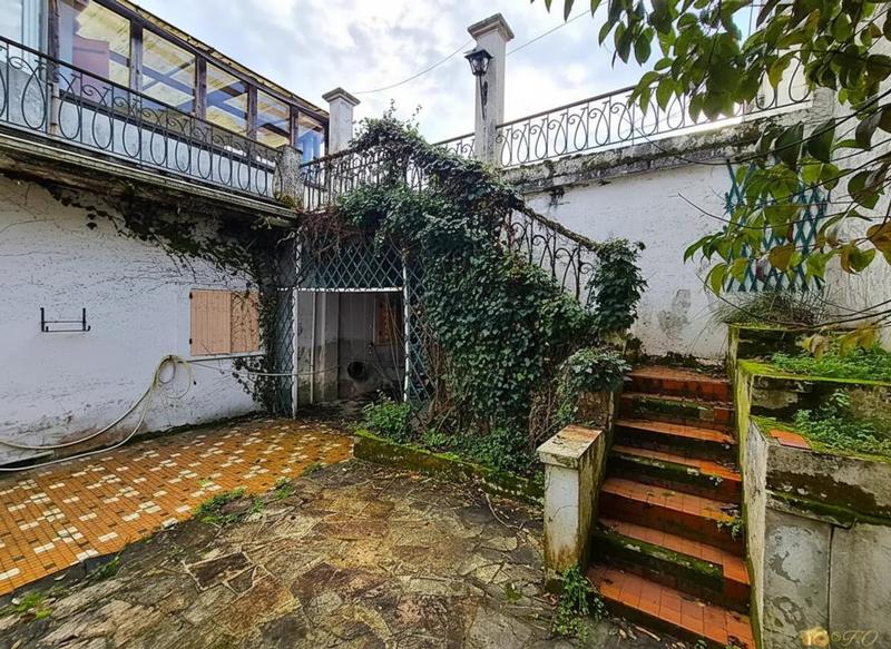 Maison de maîtres - 330 m² - 14 pièces