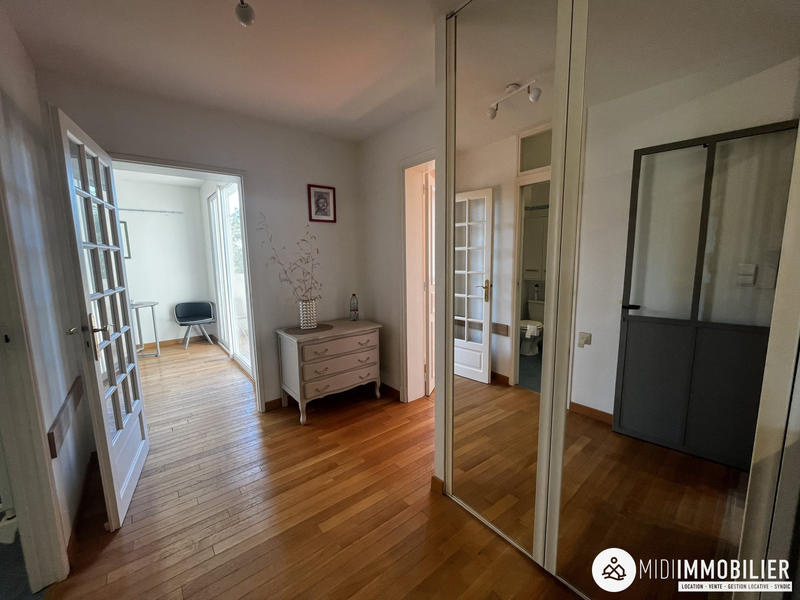 Appartement - 264 m² - 5 pièces
