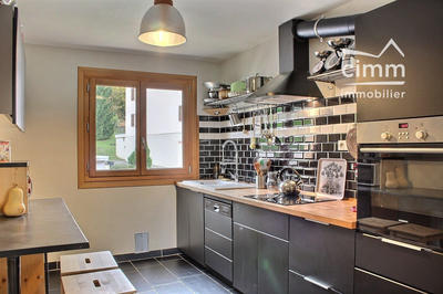 Appartement - 83 m² - 4 pièces