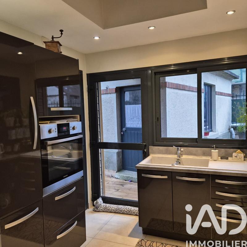 Maison - 80 m² - 5 pièces