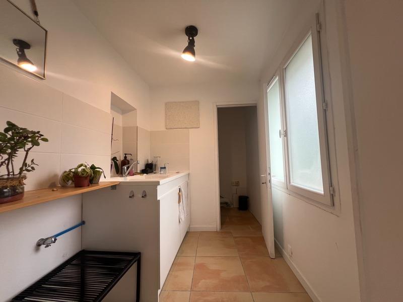 Local commercial - 80 m² - 3 pièces