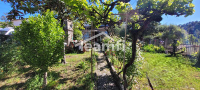 Maison - 98 m² - 5 pièces